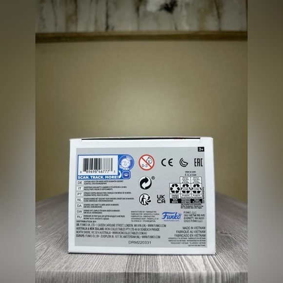 Funko Pop! Vinyl: Legally Blonde - Elle Woods Bunny Costume #1225 - Picture 7 of 8